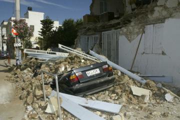 Graikijoje per žemės drebėjimą žuvo du žmonės