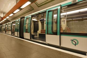 Po Paryžių važinės ekologiškas metro