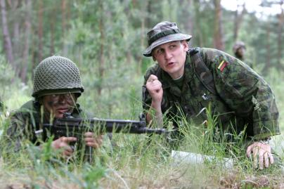 Po 5 metų nebeliks privalomosios krašto tarnybos