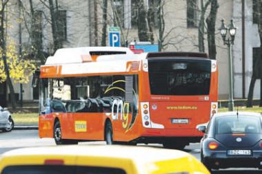 Draugiški autobusai peršami už milijoną