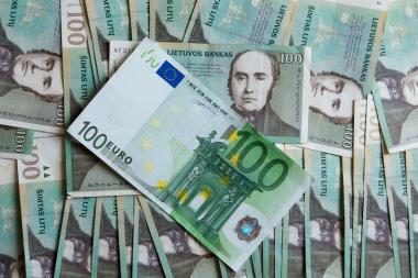 Birželį Vyriausybės vertybinių popierių išplatinta beveik už 2 mlrd. litų
