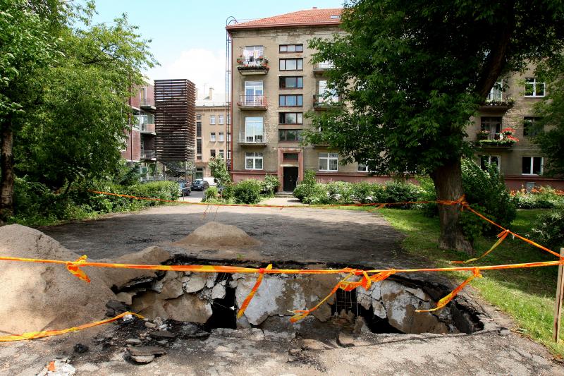 Įgriuva vidury Kauno centro: nelaimės laukė 10 metų