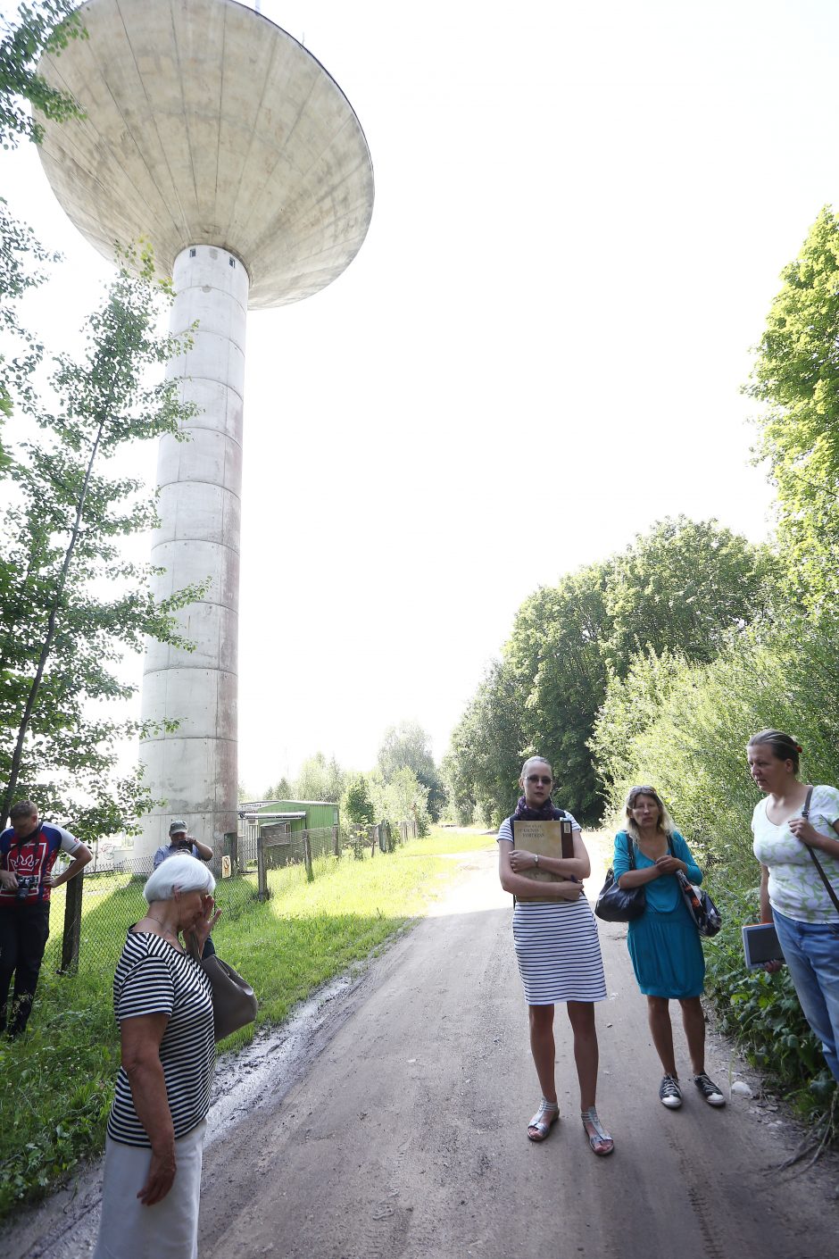 Kas sieja T. Ivanauską, U. Karvelis ir XI fortą?