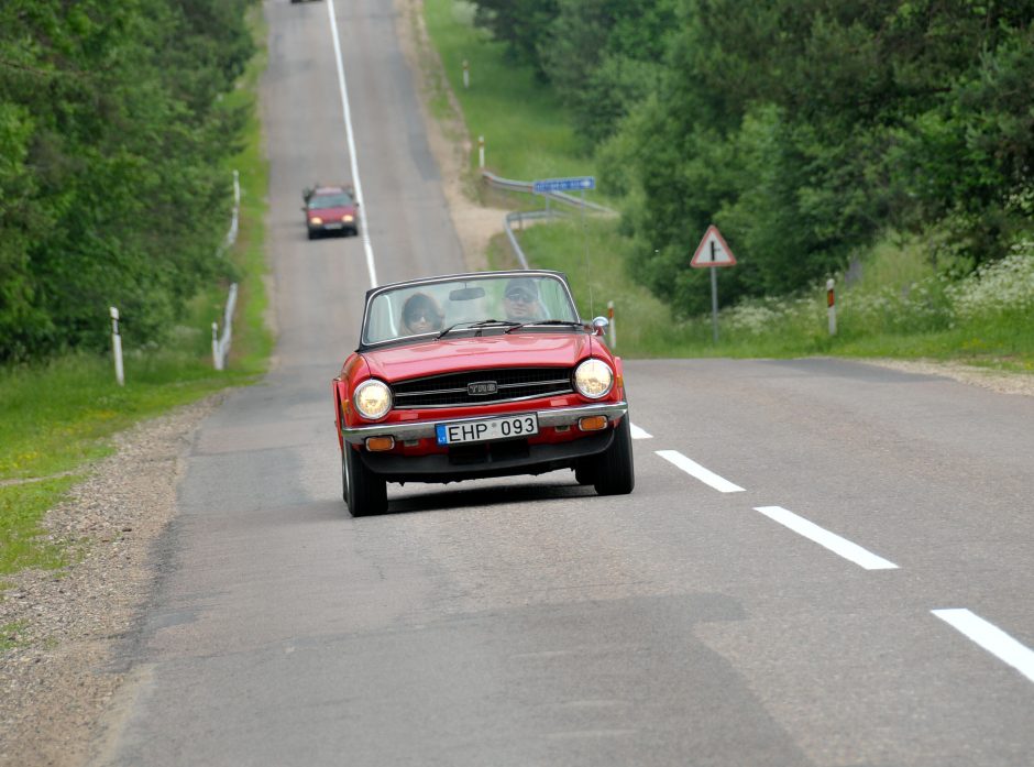 Aukštaitijos apylinkių gyventojus stebins istoriniai automobiliai ir motociklai