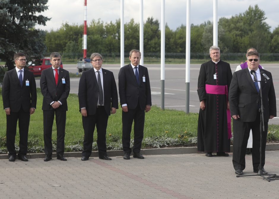 Į Lietuvą perlaidojimui atgabenti M. Biržiškos palaikai