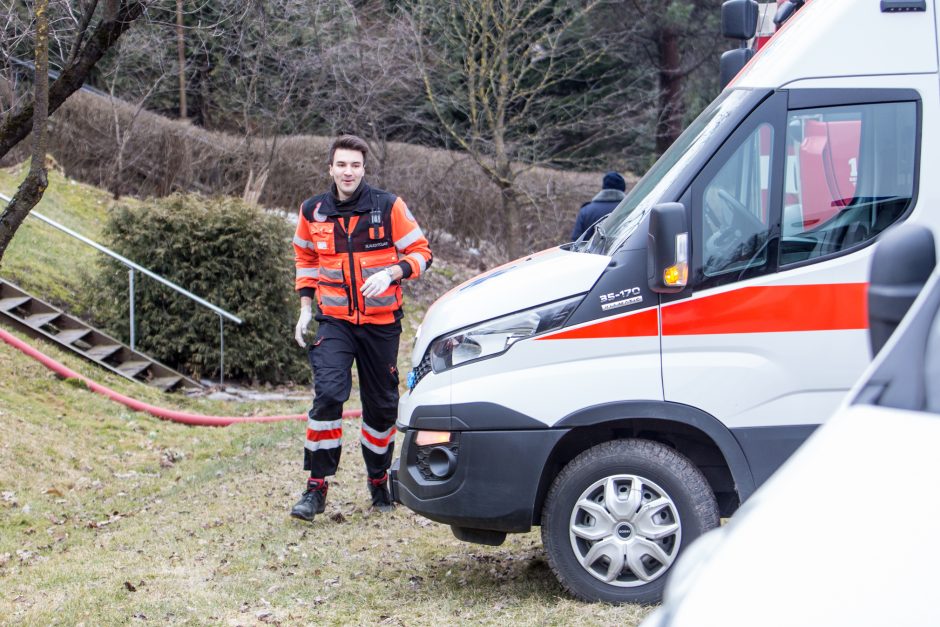 Gaisre žuvusių mažylių byla: teisiama jų motina pripažino savo kaltę