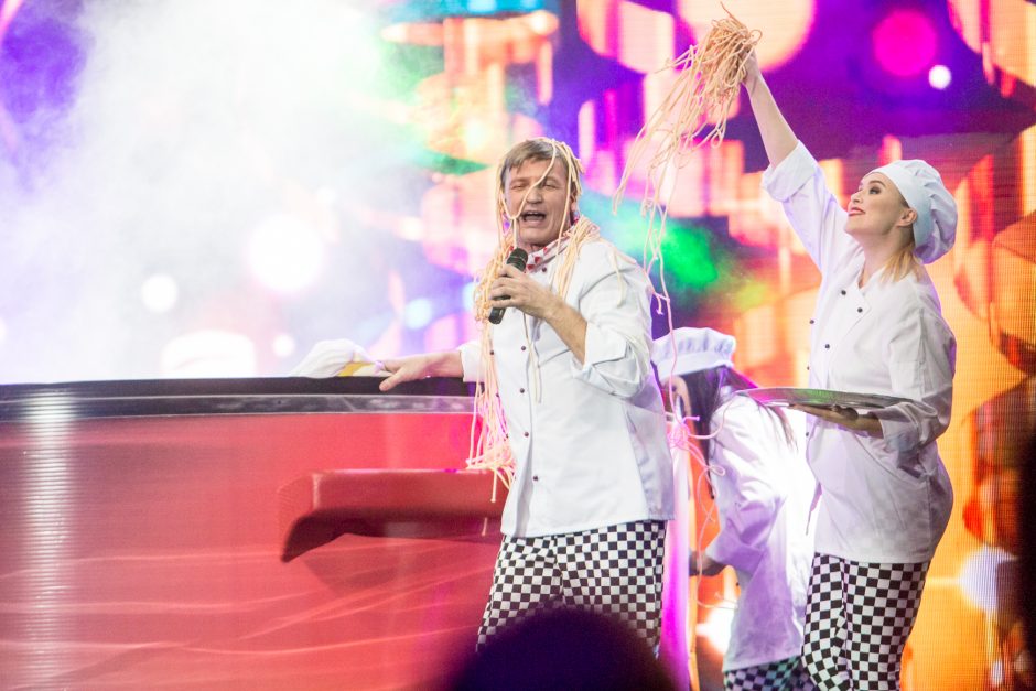 Jubiliejinėje „Auksinių svogūnų“ ceremonijoje pažiro apdovanojimai