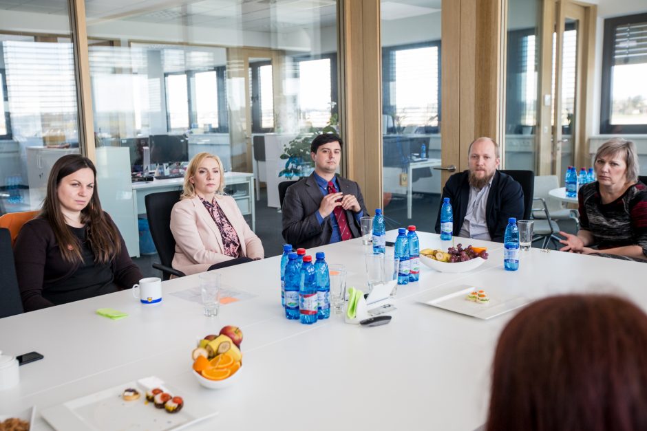 Centai virsta tūkstančiais: į „Lidl“ taromatus – paremti vaikų dienos centrus