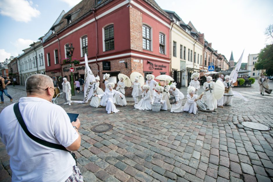 „Volfas Engelman“ Aludarių dienos šventėje netrūko ir gero alaus, ir skambios muzikos