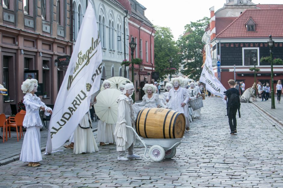 „Volfas Engelman“ Aludarių dienos šventėje netrūko ir gero alaus, ir skambios muzikos