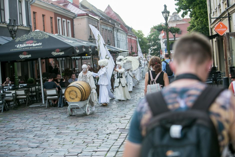 „Volfas Engelman“ Aludarių dienos šventėje netrūko ir gero alaus, ir skambios muzikos