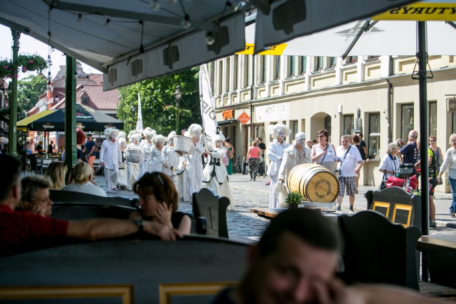 „Volfas Engelman“ Aludarių dienos šventėje netrūko ir gero alaus, ir skambios muzikos