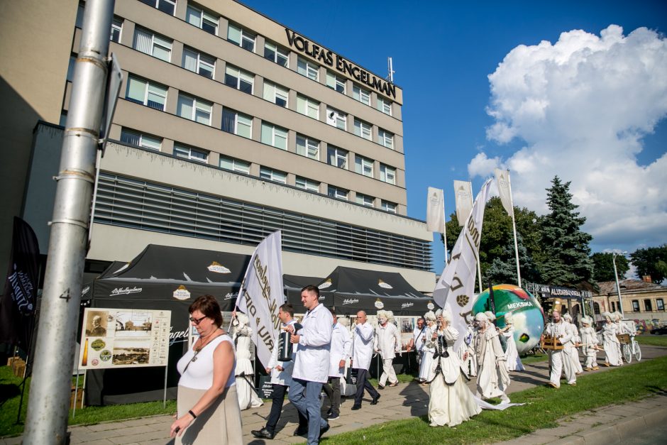 „Volfas Engelman“ Aludarių dienos šventėje netrūko ir gero alaus, ir skambios muzikos