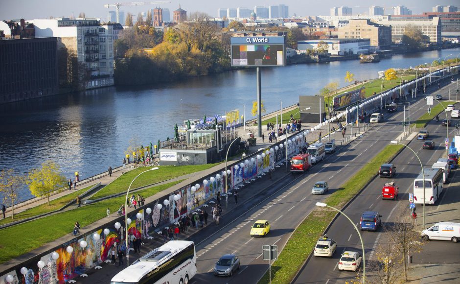 Vokietijoje – Berlyno sienos griūties 25-ųjų metinių minėjimų savaitgalis