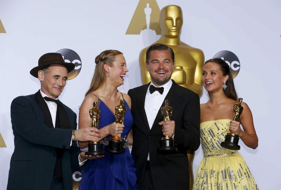 L. DiCaprio laimėjo ilgai lauktą „Oskarą“ (papildyta)