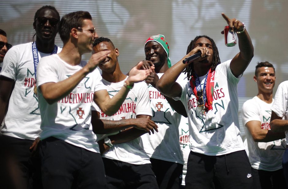 Tūkstančiai portugalų pasitiko „Euro 2016“ čempionus