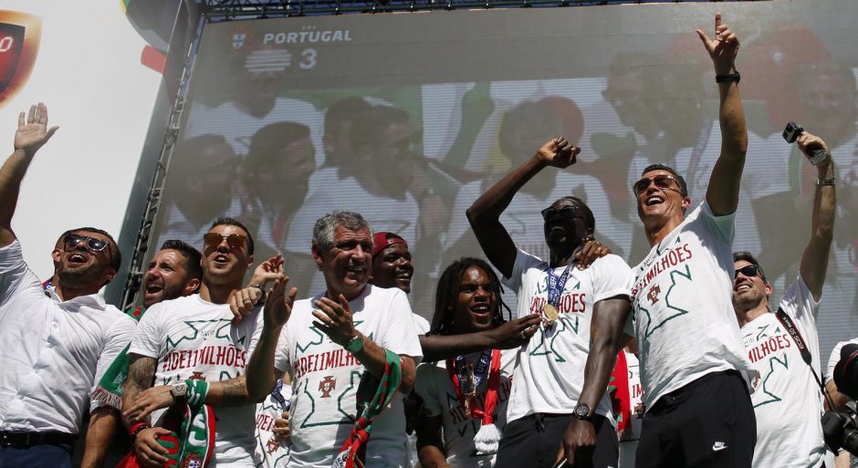 Tūkstančiai portugalų pasitiko „Euro 2016“ čempionus