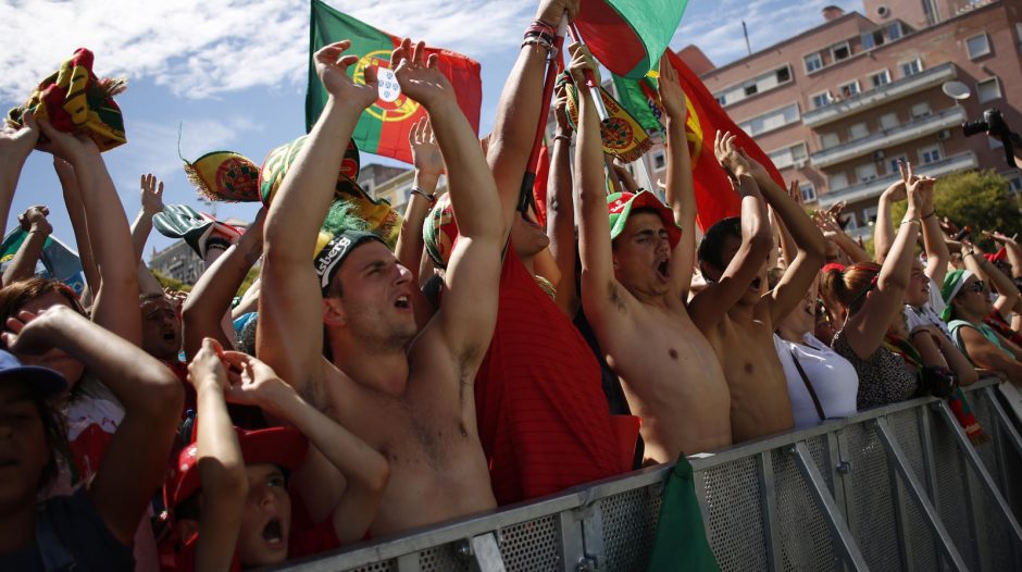 Tūkstančiai portugalų pasitiko „Euro 2016“ čempionus