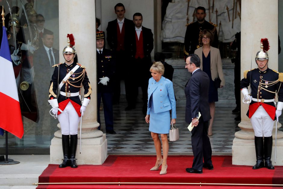 E. Macronas inauguruotas Prancūzijos prezidentu