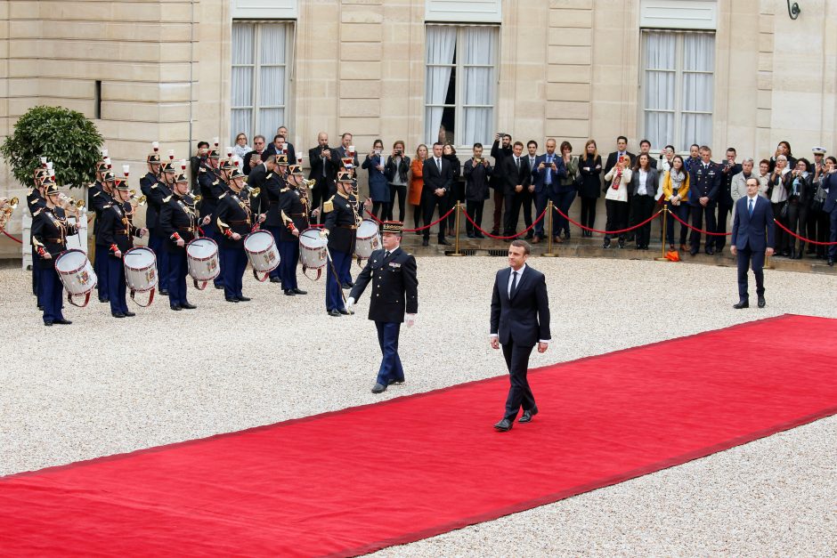 E. Macronas inauguruotas Prancūzijos prezidentu