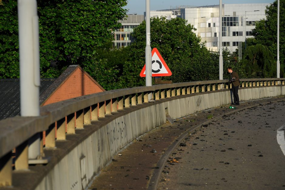 Aukų skaičius auga: per Londono gaisrą veikiausiai žuvo 58 žmonės 