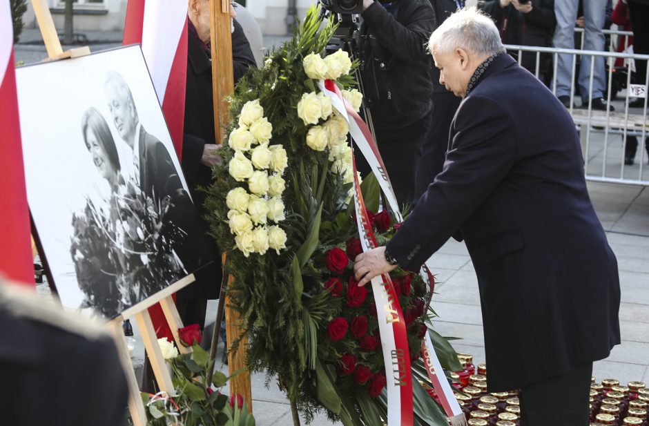Lenkija mini penktąsias prezidento lėktuvo katastrofos metines