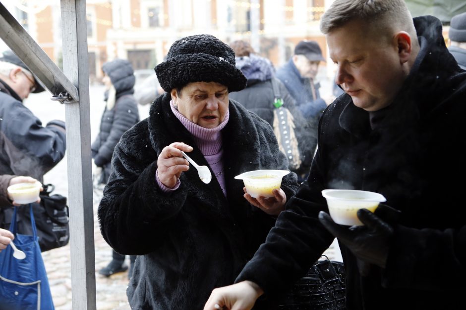 Žvejų ir jūrininkų vaišių neliko per valandą