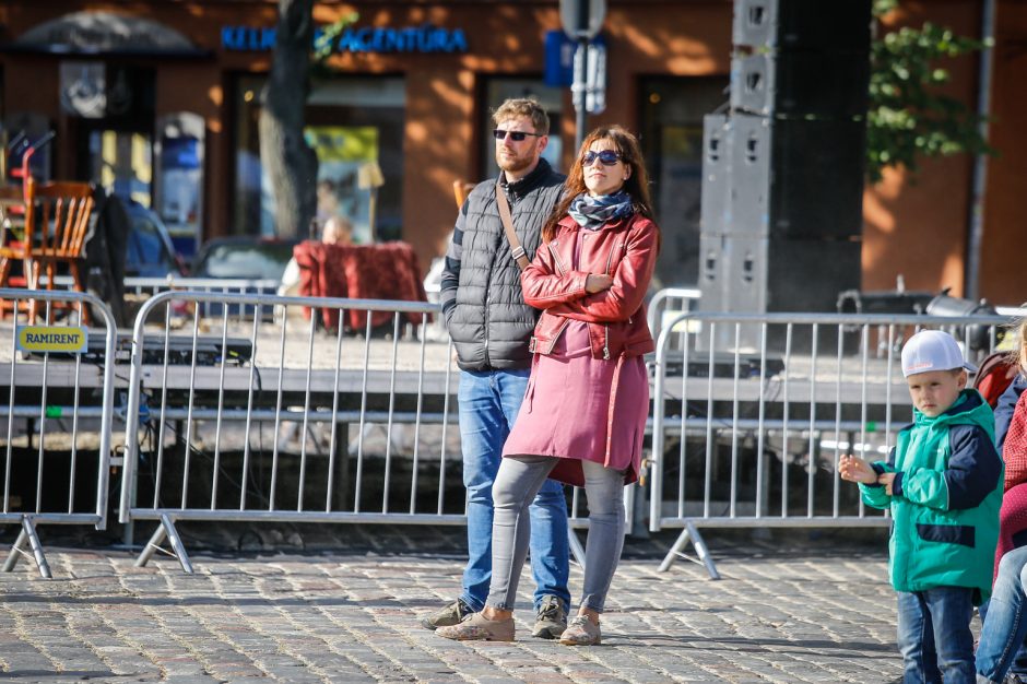 Teatro aikštę okupavo menininkai iš užsienio 