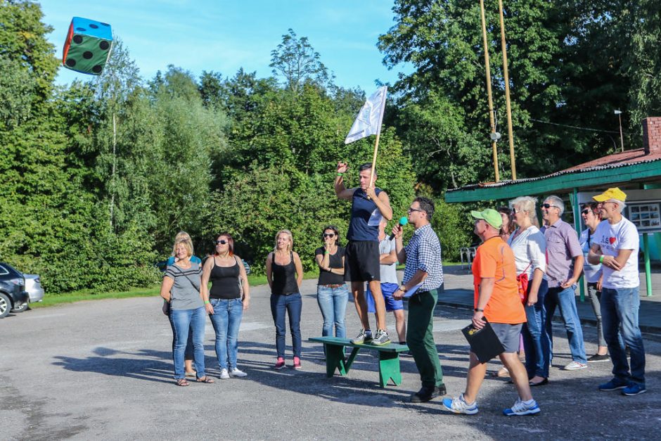 Klaipėdos rajono savivaldybės darbuotojų linksmybėms – ir gyventojų pinigai