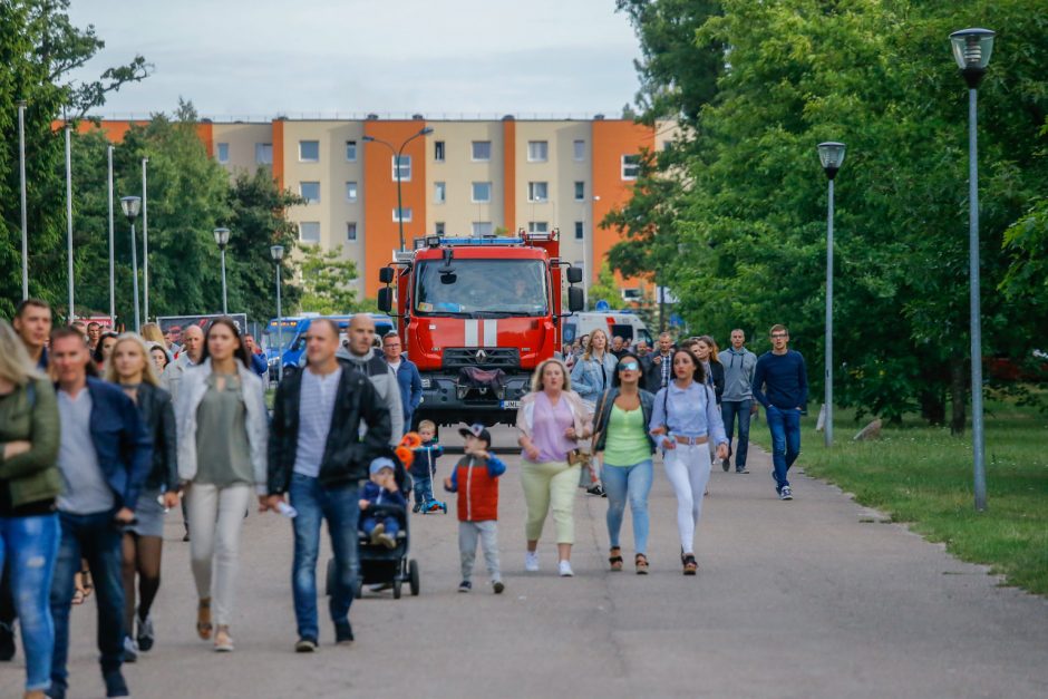 SEL sudrebino Klaipėdą: suplūdo minios gerbėjų