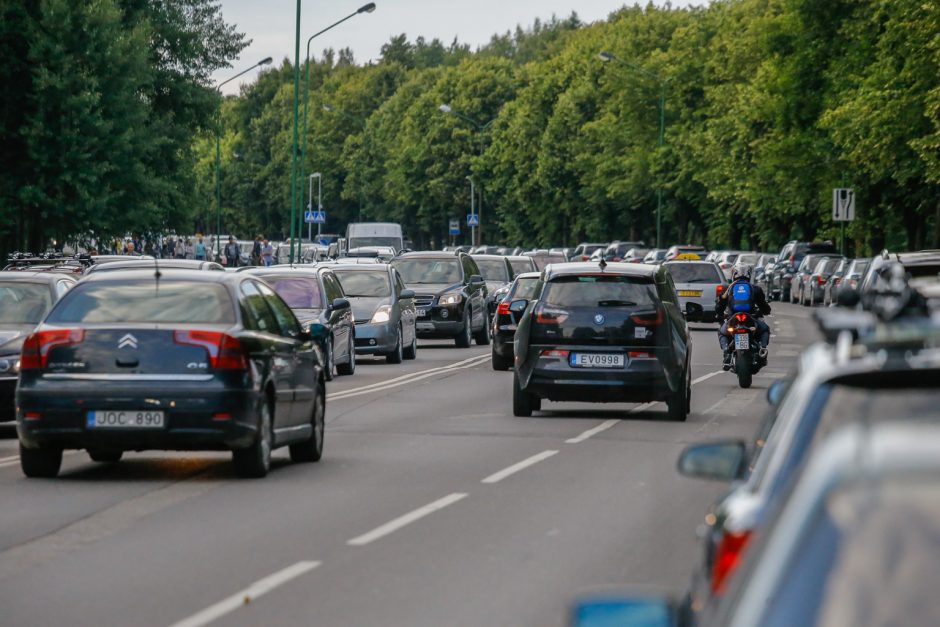 SEL sudrebino Klaipėdą: suplūdo minios gerbėjų