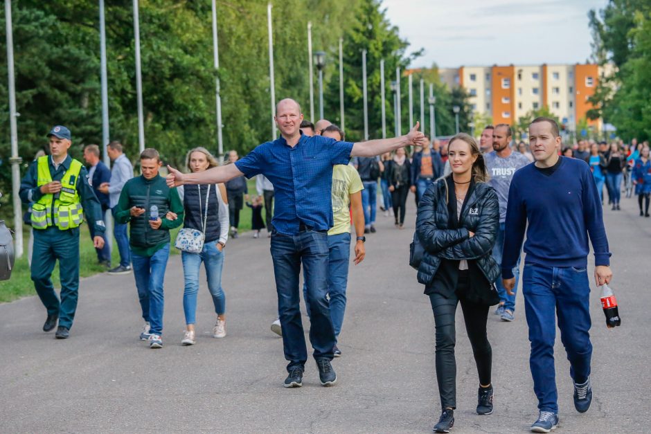 SEL sudrebino Klaipėdą: suplūdo minios gerbėjų