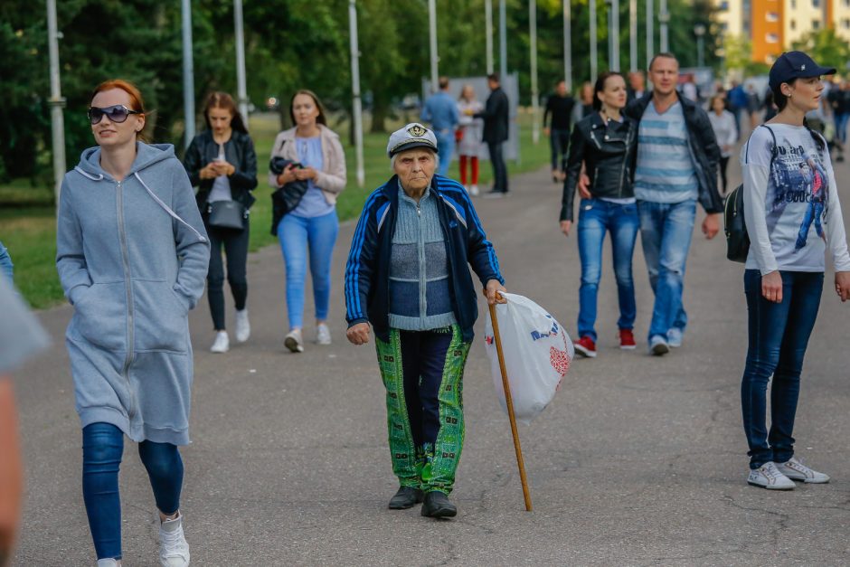 SEL sudrebino Klaipėdą: suplūdo minios gerbėjų