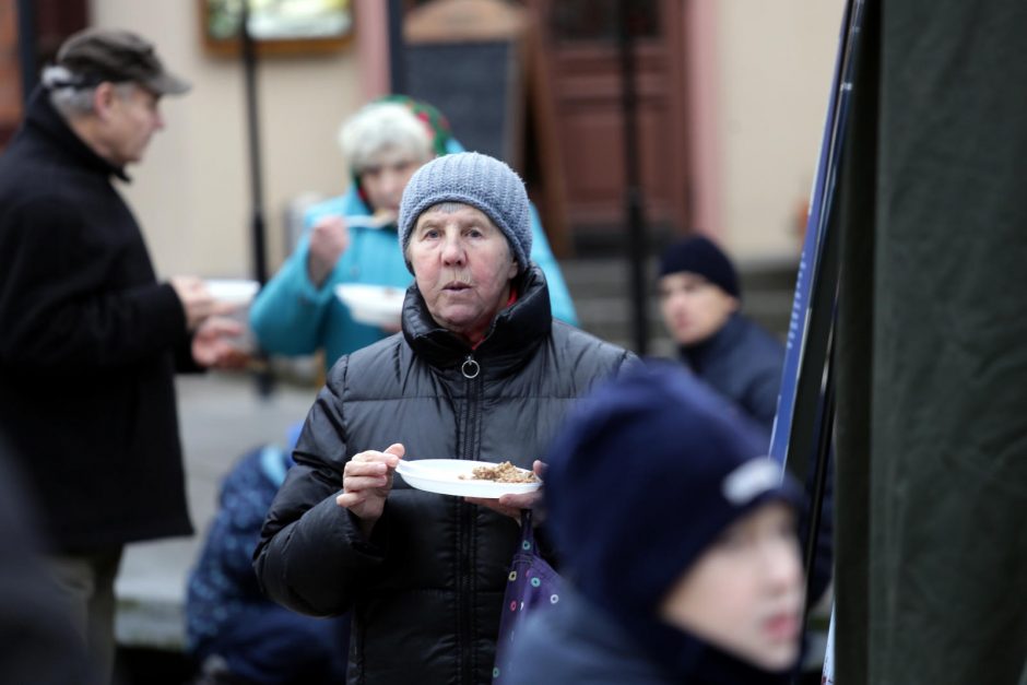 Žuvienė viliojo klaipėdiečius į Teatro aikštę