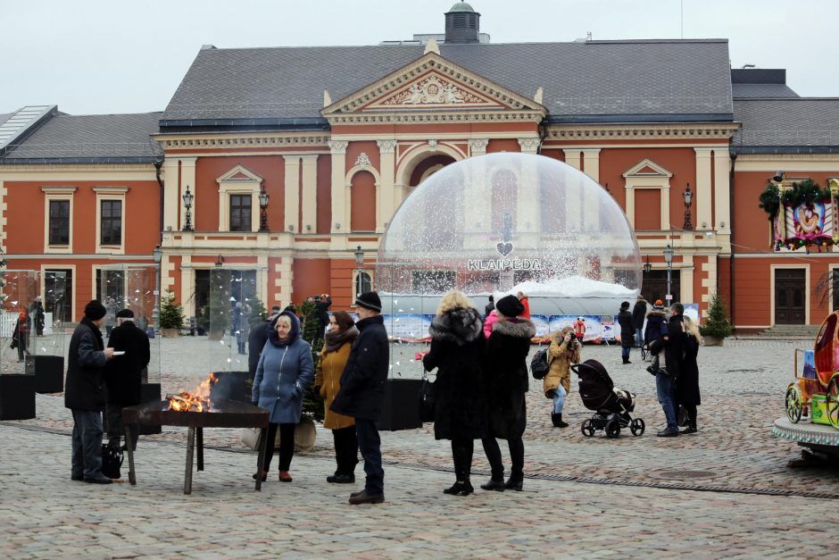 Žuvienė viliojo klaipėdiečius į Teatro aikštę