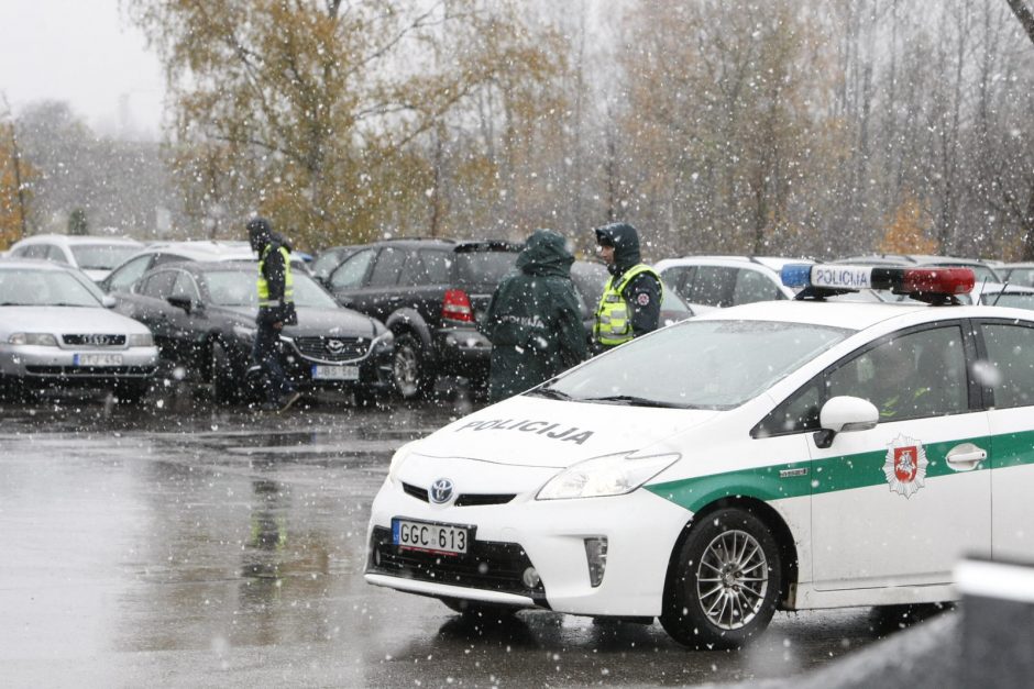 Vykusiems į kapines – išbandymas oru