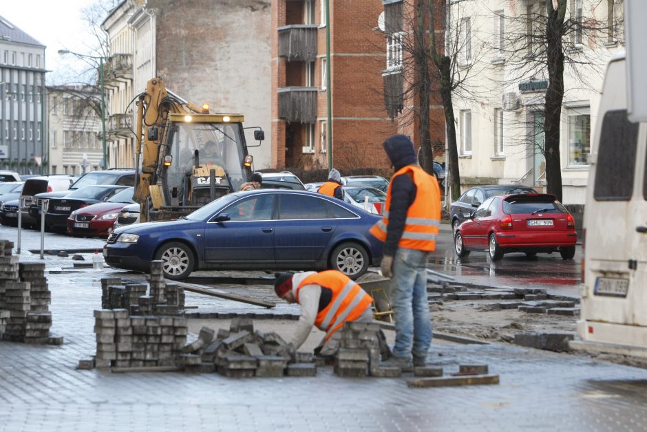 Puodžių gatvės remontas atidėtas