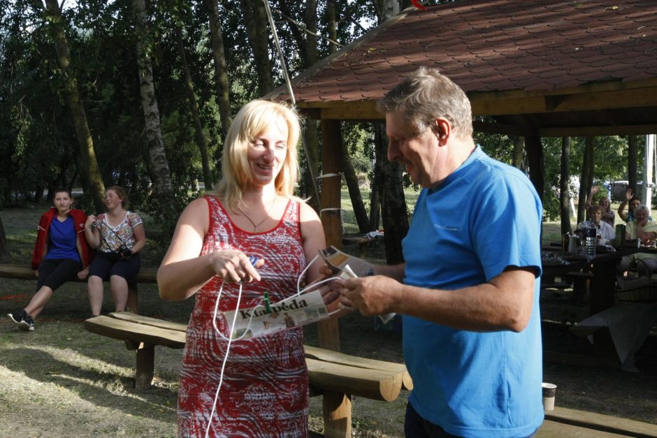 Sudmantuose kaimynai drauge palydėjo vasarą