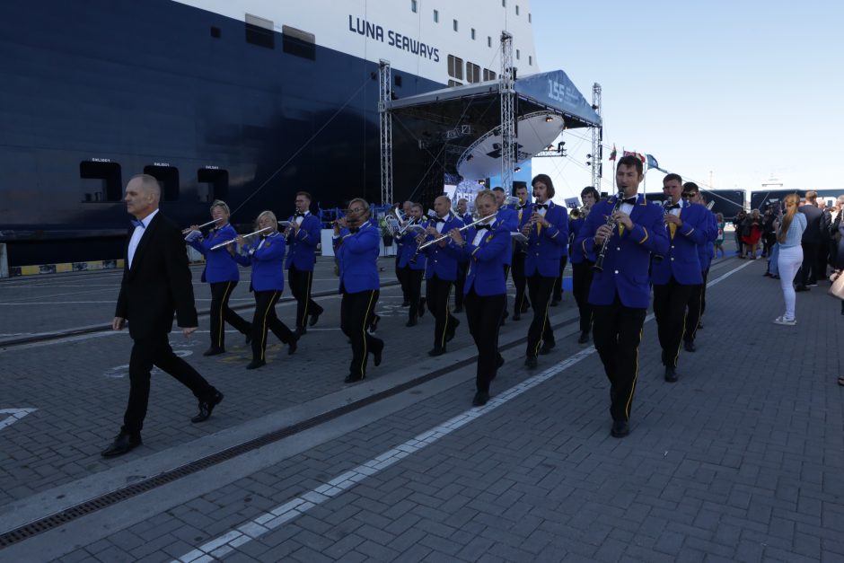 Prezidentė D. Grybauskaitė pakrikštijo naująjį danų kompanijos laivą