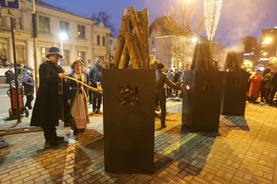 Klaipėdoje prie laužų – istorijos liudininkų susitikimai