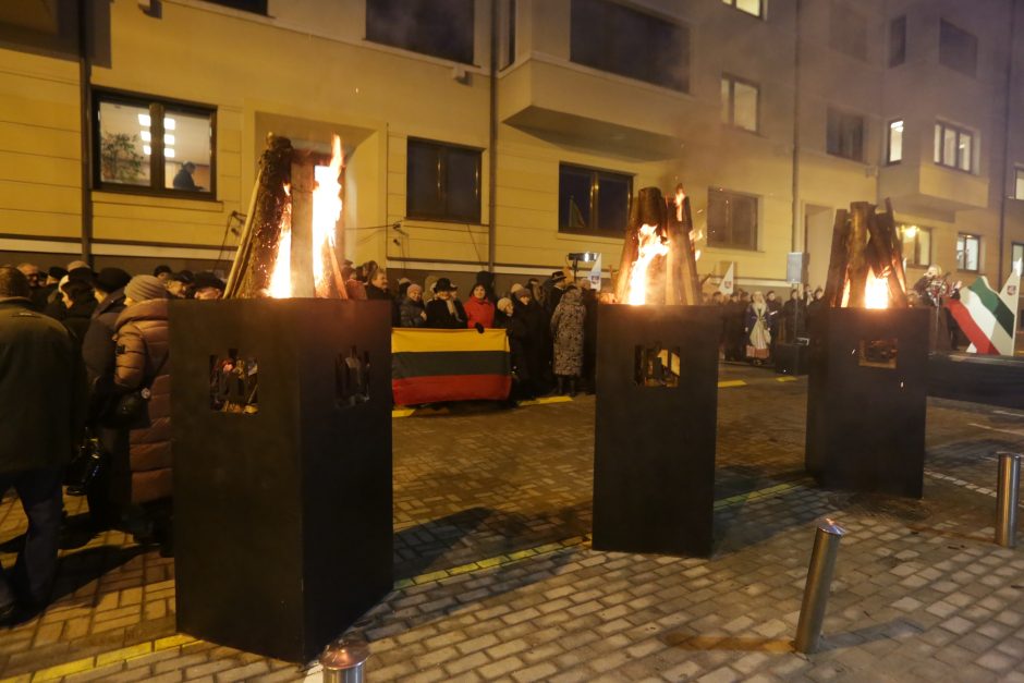 Klaipėdoje prie laužų – istorijos liudininkų susitikimai