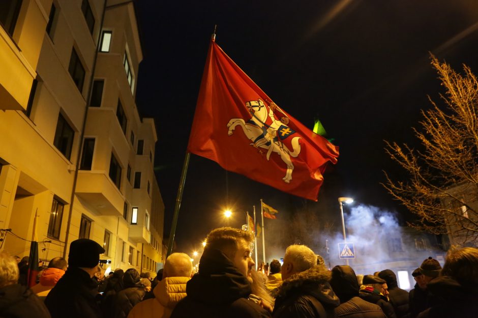 Klaipėdoje prie laužų – istorijos liudininkų susitikimai