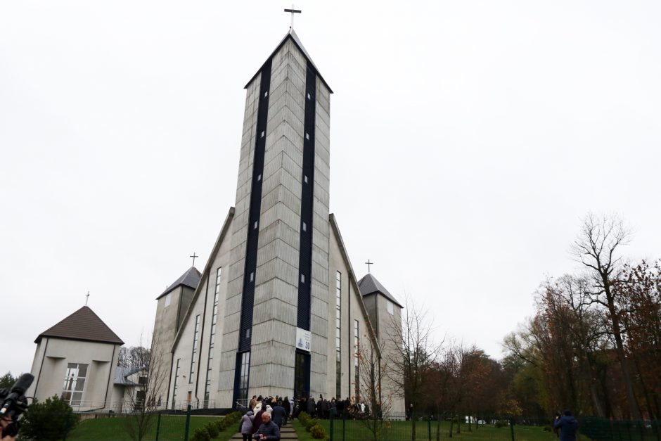 A. Nausėdos laidotuvės – išlaikant tradicijas