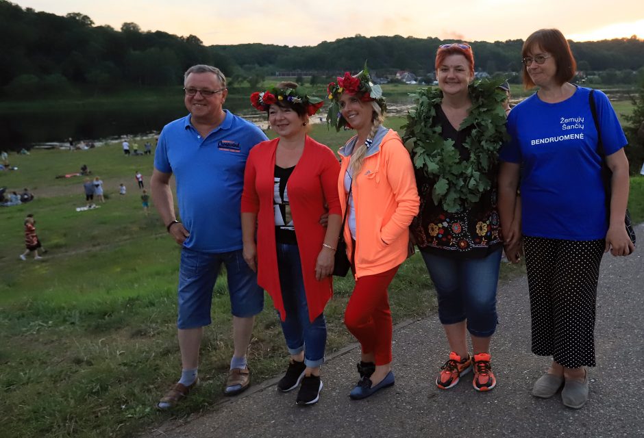 Bendruomenių Joninės sujungė tradicijų ir modernumo gijas