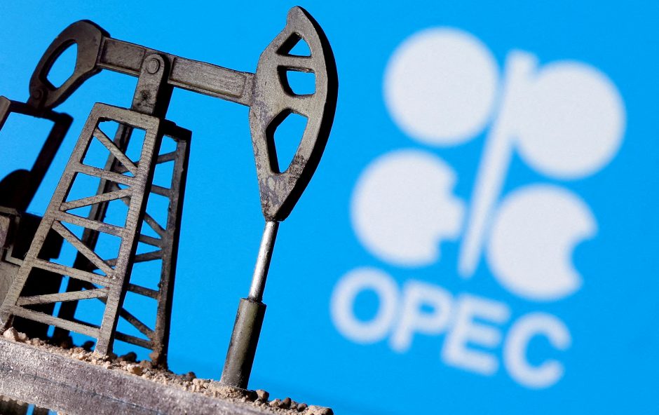 Tyrimas: Rusija toliau pažeidinėja OPEC+ susitarimus