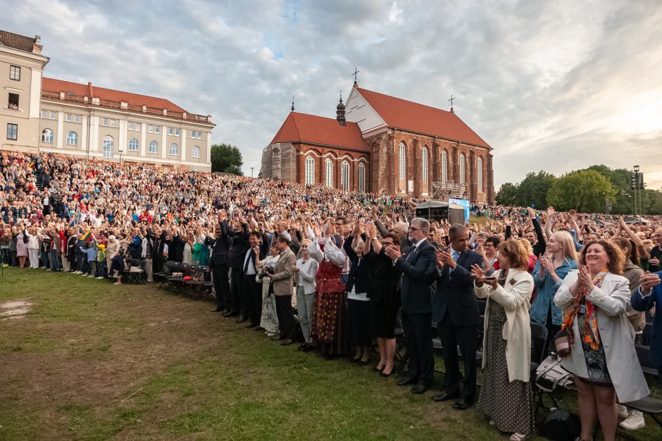 Tarp „Tautišką giesmę“ giedojusių keturių milijonų – tūkstančiai kauniečių balsų