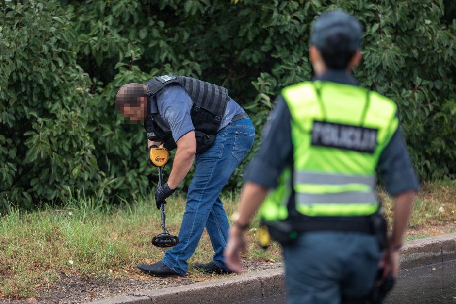 Kaune kelią užtvėrė policijos operacija