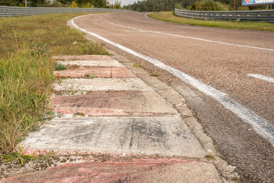 Lenktynių trasoje – žiaurus perspėjimas