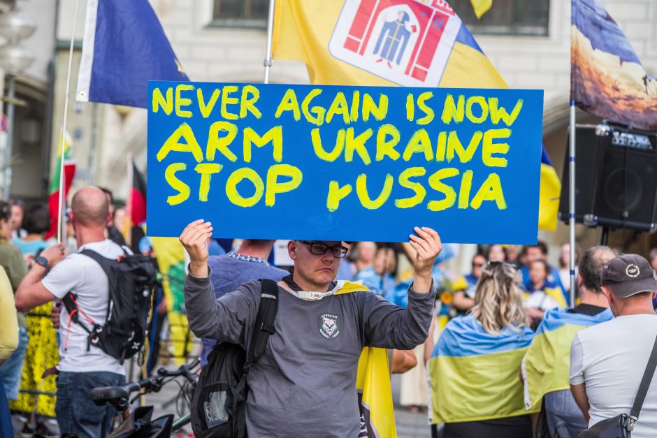 588-oji karo Ukrainoje diena