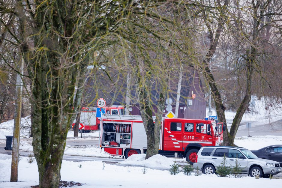 Kaišiadorių rajone užsiliepsnojo vaikų darželis